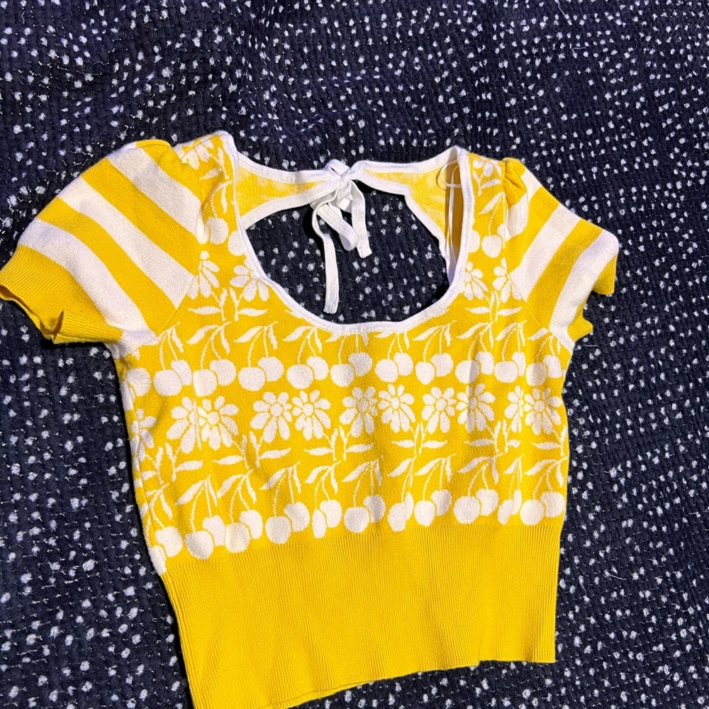 Anthropologie Yellow and White Floral Crop Top